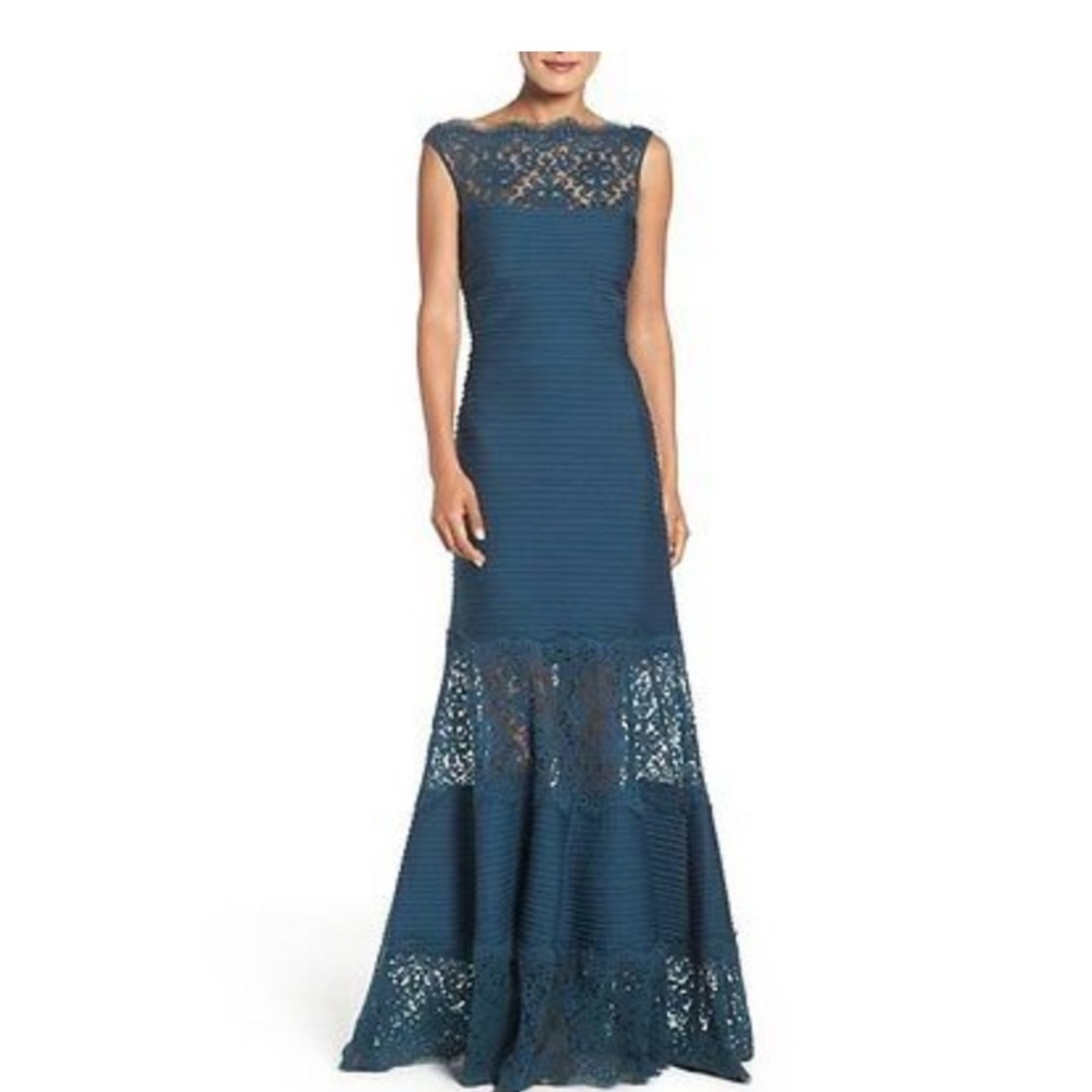 Tadashi Shoji lace illusion gown size medium